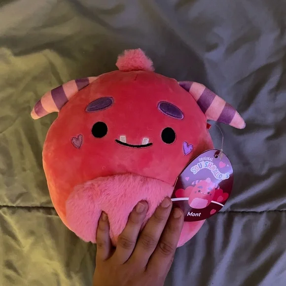 Everything must go - bedding and stuffed animals - Picture 8 of 13